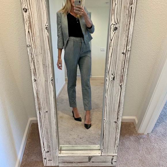 Express Jackets & Blazers - Express Women’s Cropped Suit Jacket